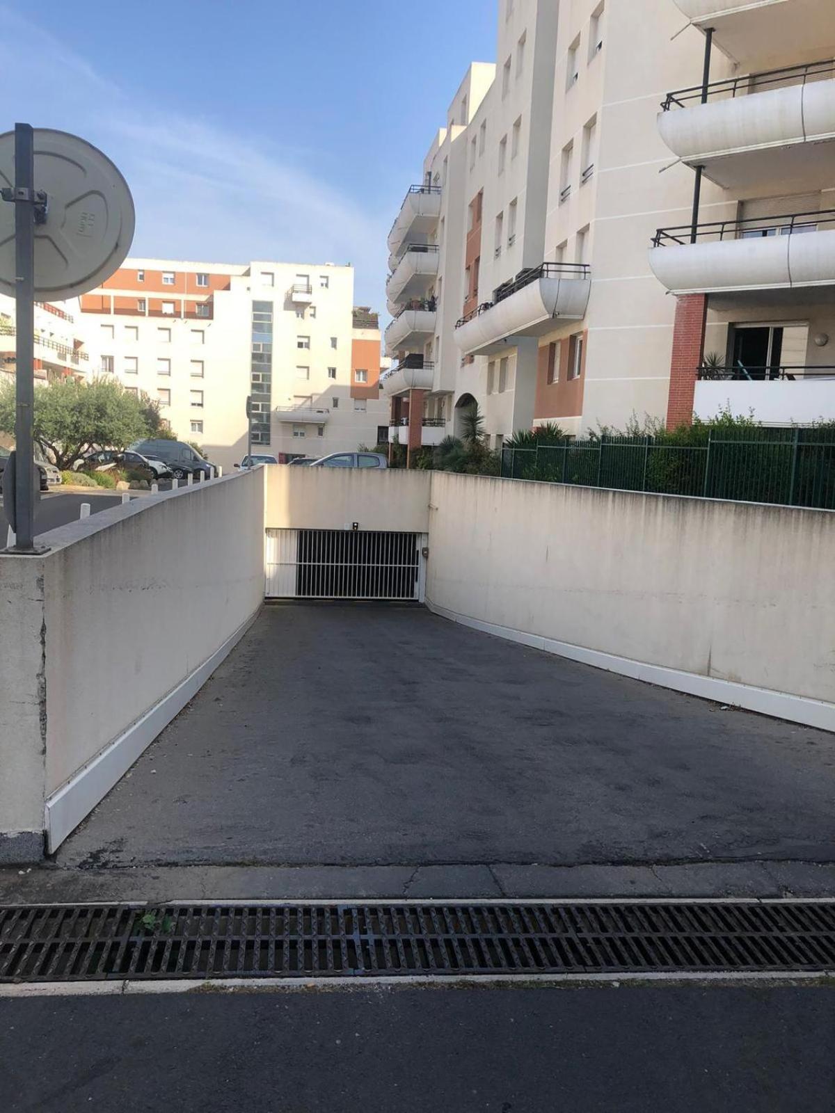 Appartement Avec Parking